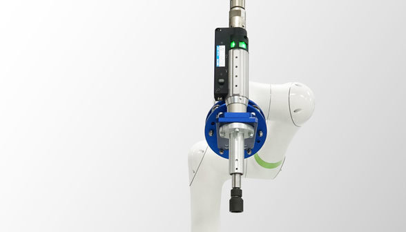 FANUCの協働ロボットにESTICツールを取り付けた画像