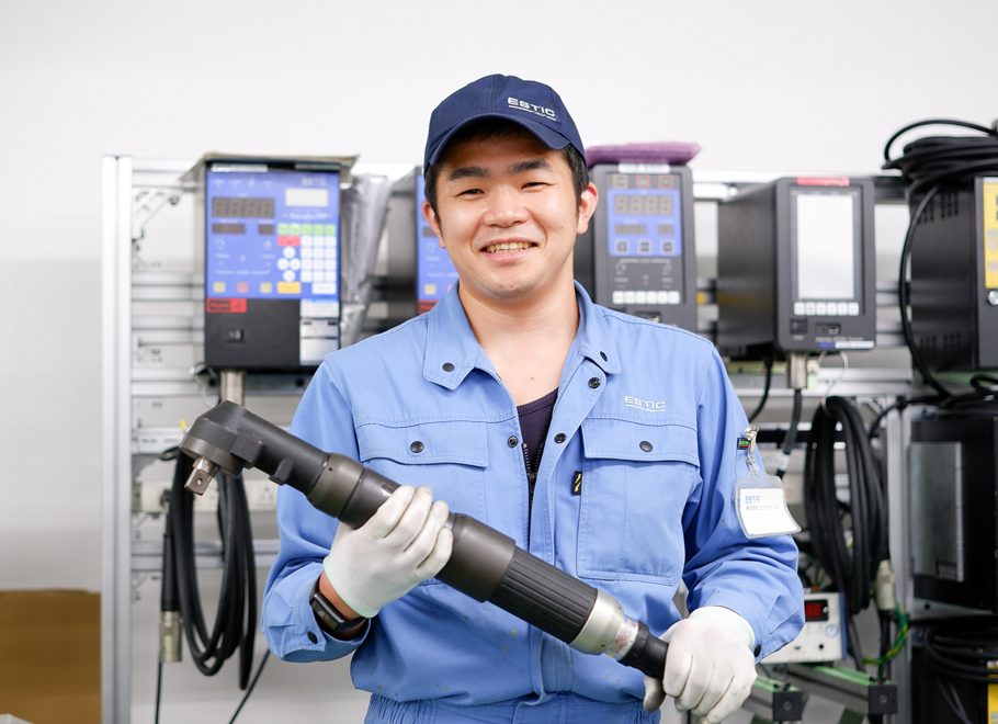 エスティック　営業推進部メンテナンスサービス課の社員の画像。